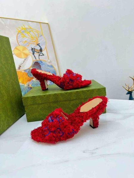 designer luxury sandals flats shoes mules leather flip flops thongs fashion women ad g slippers mid heel slides fury lamb warm mule trefoil, Black
designer luxury sandals flats shoes mules leather flip flops thongs fashion women ad g slippers mid heel slides fury lamb warm mule trefoil, Black