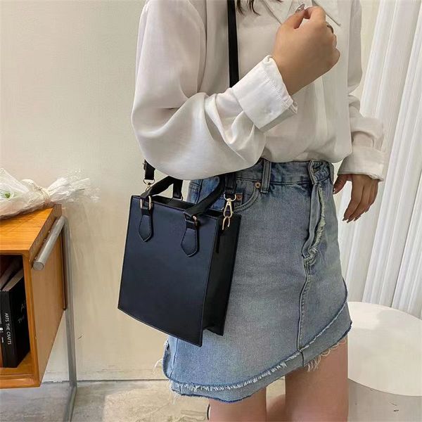small french designer bags sense handbag pure color female 2023 new tide joker contracted one shoulder worn the cross design
small french designer bags sense handbag pure color female 2023 new tide joker contracted one shoulder worn the cross design