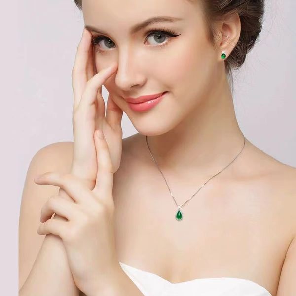 chrysoprase s925 sterling silver necklace women's jade pendant small crowd simple water drop necklace
chrysoprase s925 sterling silver necklace women's jade pendant small crowd simple water drop necklace