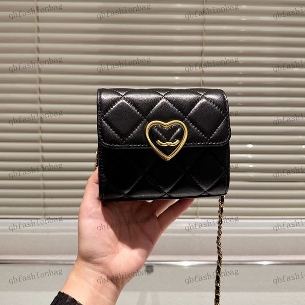 23s designer womens mini makeup bag shoulder bag leather diamond-patterned flip tote matelasse chain crossbody bags love enamel buckle red e
23s designer womens mini makeup bag shoulder bag leather diamond-patterned flip tote matelasse chain crossbody bags love enamel buckle red e