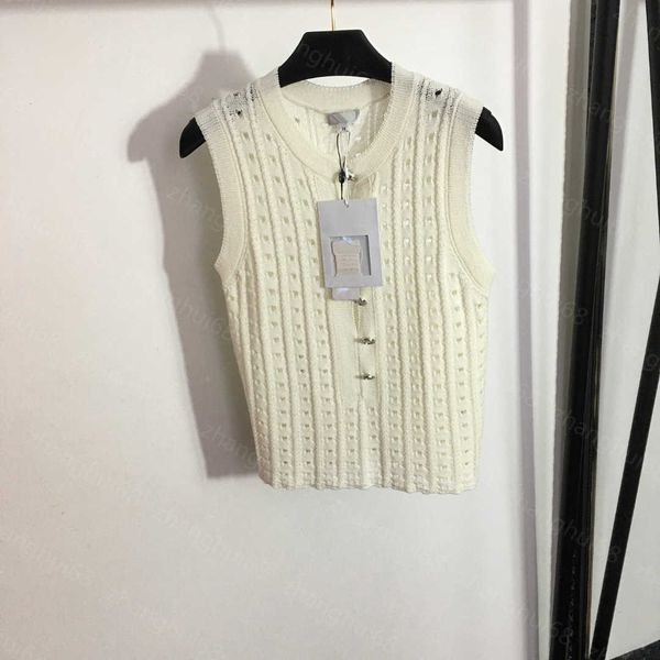 23ss womens designer clothing womens knits solid color cut-out button knit vest womens clothes, White
23ss womens designer clothing womens knits solid color cut-out button knit vest womens clothes, White