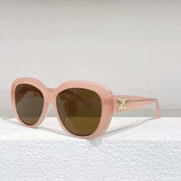 the new triumphal arch net is popular with the same art sunglasses. women's versatile trend sunglasses cl40226u, White;black
the new triumphal arch net is popular with the same art sunglasses. women's versatile trend sunglasses cl40226u, White;black