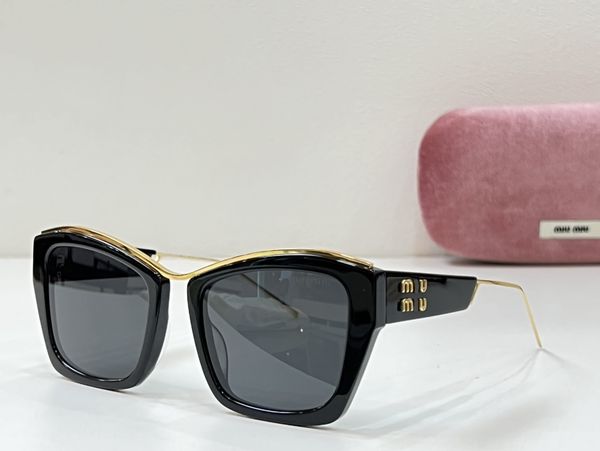 sunglasses with the letters' miu 'for male and female designers, large frame glasses, luxurious and high appearance, synchronized, White;black
sunglasses with the letters' miu 'for male and female designers, large frame glasses, luxurious and high appearance, synchronized, White;black