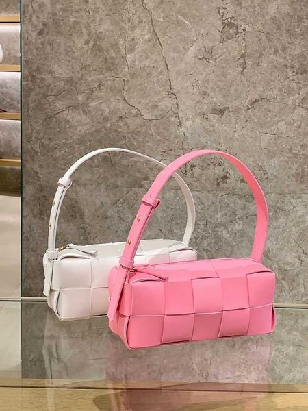 luxury bottegass venetas jodie woven cloud tote 2023 purse leather brick bag pink underarm large capacity square sponge portable tofu pillow
luxury bottegass venetas jodie woven cloud tote 2023 purse leather brick bag pink underarm large capacity square sponge portable tofu pillow