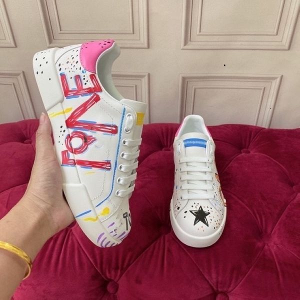 2023 designer luxury casual shoes men women sneakers hand-polished and used old sports shoe series bottom size35-45 a109, Black
2023 designer luxury casual shoes men women sneakers hand-polished and used old sports shoe series bottom size35-45 a109, Black