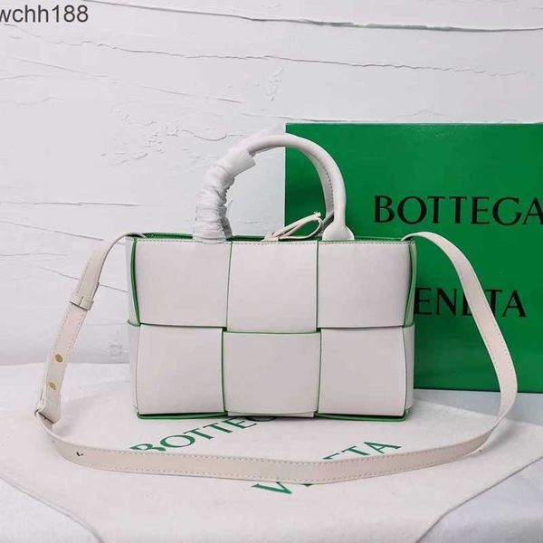 arco tote venetas genuine totes bottegas leather bags girl designer mini bag high 2023 appearance denim fashion crossbody shoulder strap han
arco tote venetas genuine totes bottegas leather bags girl designer mini bag high 2023 appearance denim fashion crossbody shoulder strap han