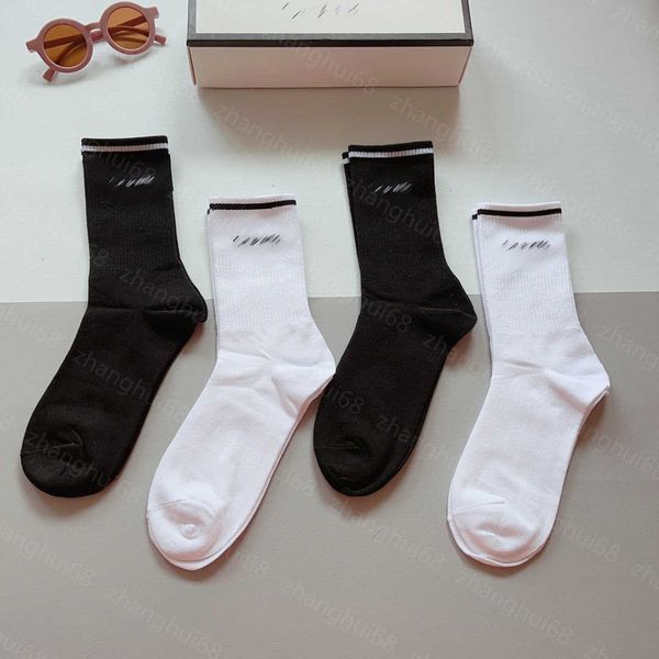 23ss stocking designer women socks 4 pairs in box color-striped letter stockings pure cotton sweat-absorbent comfortable womens clothes, Black;white
23ss stocking designer women socks 4 pairs in box color-striped letter stockings pure cotton sweat-absorbent comfortable womens clothes, Black;white