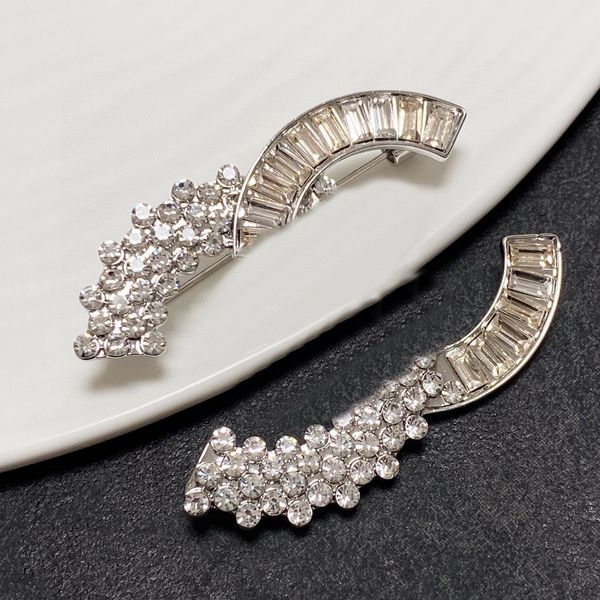 2023 latest pins designer brooches ccity luxury pin women jewelry gold high-quality woman men brooche accessories 784, Gray
2023 latest pins designer brooches ccity luxury pin women jewelry gold high-quality woman men brooche accessories 784, Gray