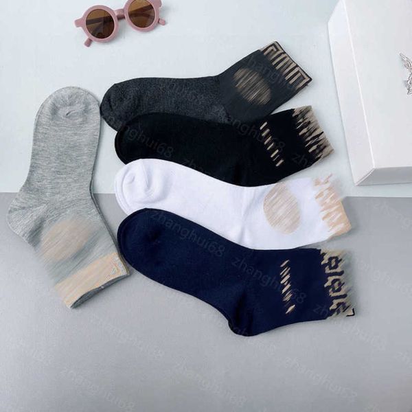 23ss high-cut socks designer men women sock 5 pairs in box portrait letter logo jacquard short socks pure cotton sweat-absorbent comfortable, Black
23ss high-cut socks designer men women sock 5 pairs in box portrait letter logo jacquard short socks pure cotton sweat-absorbent comfortable, Black