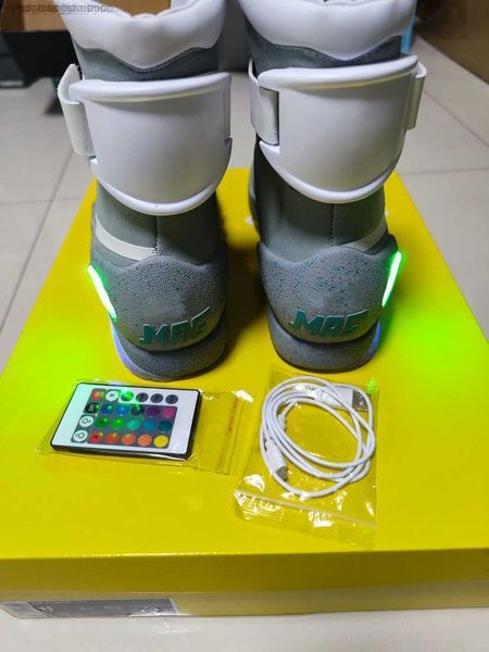 back to the future automatic laces air mag sneakers marty mcfly's led shoes back to the future glow in dark gray sneakers, Black
back to the future automatic laces air mag sneakers marty mcfly's led shoes back to the future glow in dark gray sneakers, Black