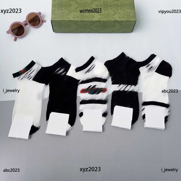 luxury designer women sock multiple styles girl socks logo letter printing lady hosiery stockings #including box, Black;white
luxury designer women sock multiple styles girl socks logo letter printing lady hosiery stockings #including box, Black;white