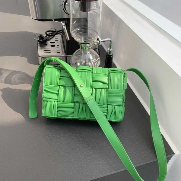 luxury bottegass venetas jodie woven cloud tote 2023 purse 2293 pleated small square bag new single shoulder crossbody advanced fashion o0ht
luxury bottegass venetas jodie woven cloud tote 2023 purse 2293 pleated small square bag new single shoulder crossbody advanced fashion o0ht