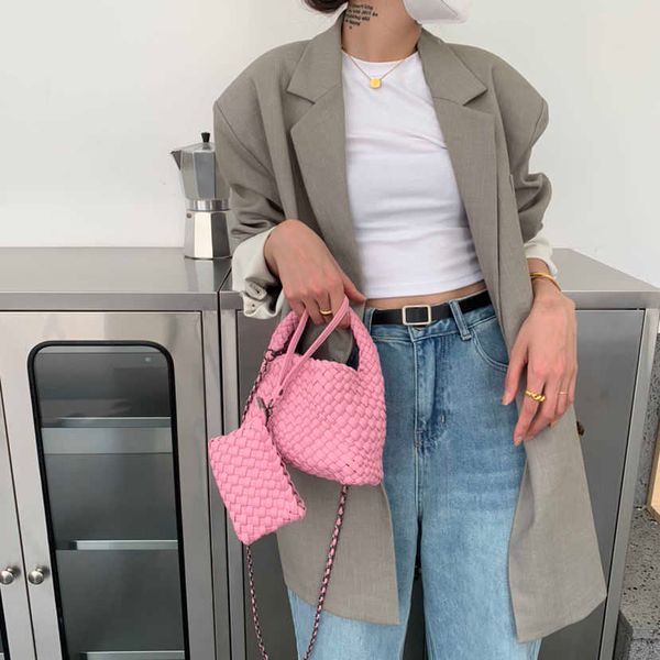 luxury bottegass venetas jodie woven cloud tote 2023 purse mini single high-quality handmade lunch bag women's new shoulder crossbody t
luxury bottegass venetas jodie woven cloud tote 2023 purse mini single high-quality handmade lunch bag women's new shoulder crossbody t
