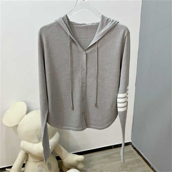 summer tb four-bar hooded poncho sunscreen clothing ice linen knitted loose and thin cape coat ponchos13x9, Black
summer tb four-bar hooded poncho sunscreen clothing ice linen knitted loose and thin cape coat ponchos13x9, Black