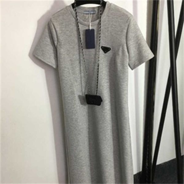 fashion leisure women dresses round neck letter triangle label chain waist bag decoration solid color short-sleeved t-shirt dress womens des, Black;gray
fashion leisure women dresses round neck letter triangle label chain waist bag decoration solid color short-sleeved t-shirt dress womens des, Black;gray