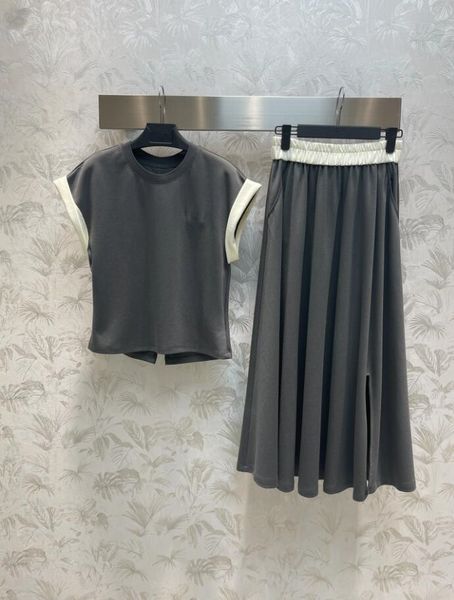 women's sleeveless contrast t-shirt high waist elastic split half skirt set 620, Gray
women's sleeveless contrast t-shirt high waist elastic split half skirt set 620, Gray