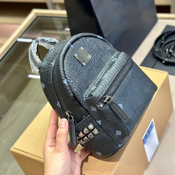 fashion backpack designer mens woman backpacks casual leather brown school bags classic letters mini luxury shopping bag
fashion backpack designer mens woman backpacks casual leather brown school bags classic letters mini luxury shopping bag