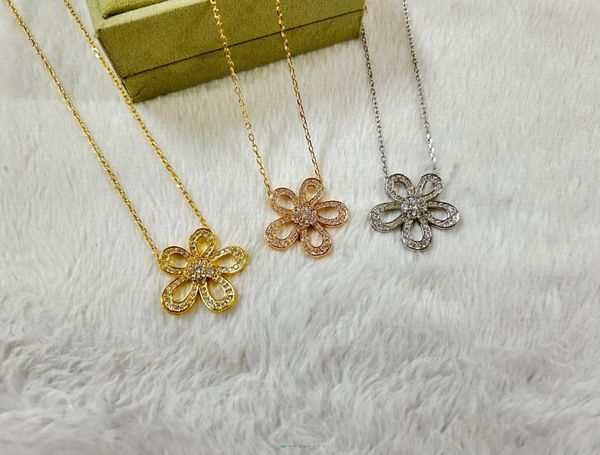 pendant necklaces popular jewelry in europe and america, designer sunflower sky star necklace, white gold rose gold, gold necklace, Silver
pendant necklaces popular jewelry in europe and america, designer sunflower sky star necklace, white gold rose gold, gold necklace, Silver