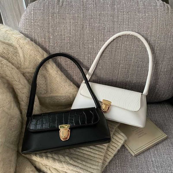 underarm small square bag with a sense of foreign style women's new trend popular stone pattern handbag version versatile and fashionab
underarm small square bag with a sense of foreign style women's new trend popular stone pattern handbag version versatile and fashionab