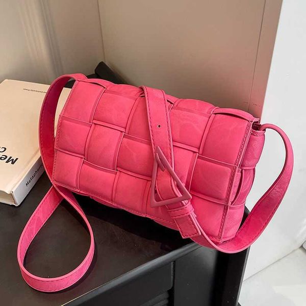 luxury bottegass venetas jodie woven cloud tote 2023 purse rose pink bag for summer new fashion niche light shoulder mesh red crossbody tofu
luxury bottegass venetas jodie woven cloud tote 2023 purse rose pink bag for summer new fashion niche light shoulder mesh red crossbody tofu