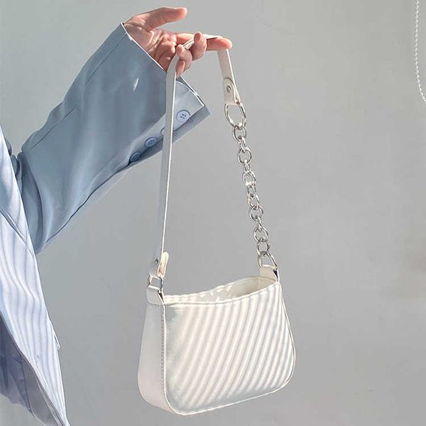 new ins stir fired black spliced underarm bag method stick bag street pu one shoulder handbag women's trend
new ins stir fired black spliced underarm bag method stick bag street pu one shoulder handbag women's trend