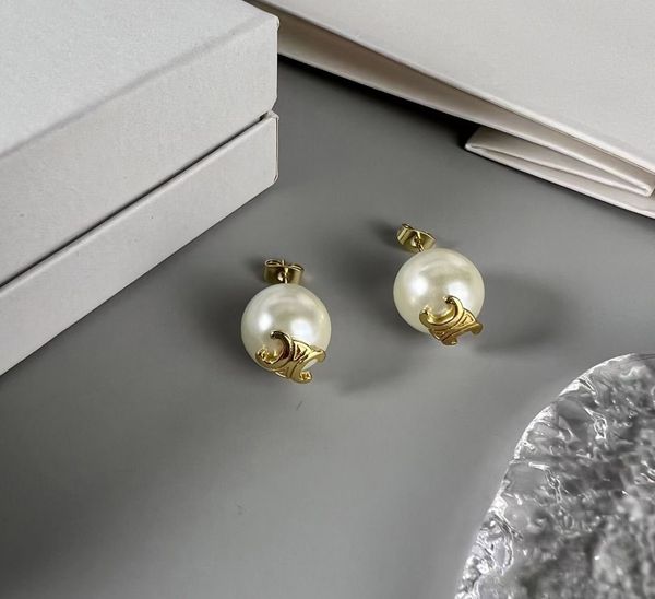 2023 luxury quality charm beads stud earring with metal in 18k gold plated have box stamp ps7144b, Golden
2023 luxury quality charm beads stud earring with metal in 18k gold plated have box stamp ps7144b, Golden