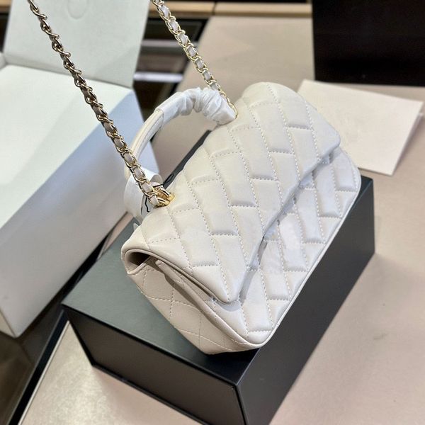 designer classic shoulder bags caviar chain flap bags women shoulder bag female crossbody handbag purses lady fashion handbags 00702-222
designer classic shoulder bags caviar chain flap bags women shoulder bag female crossbody handbag purses lady fashion handbags 00702-222