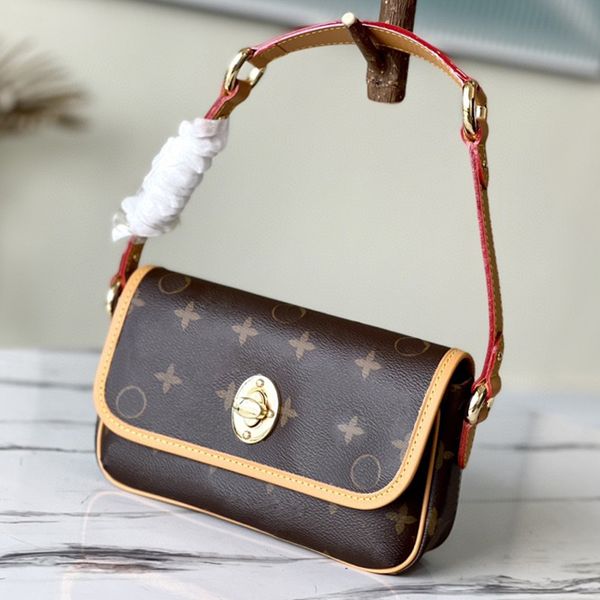 designer bag womens vintage print underarm bag classic presbyopia tote bag mini portable shoulder bag hasp leather bag #40078
designer bag womens vintage print underarm bag classic presbyopia tote bag mini portable shoulder bag hasp leather bag #40078