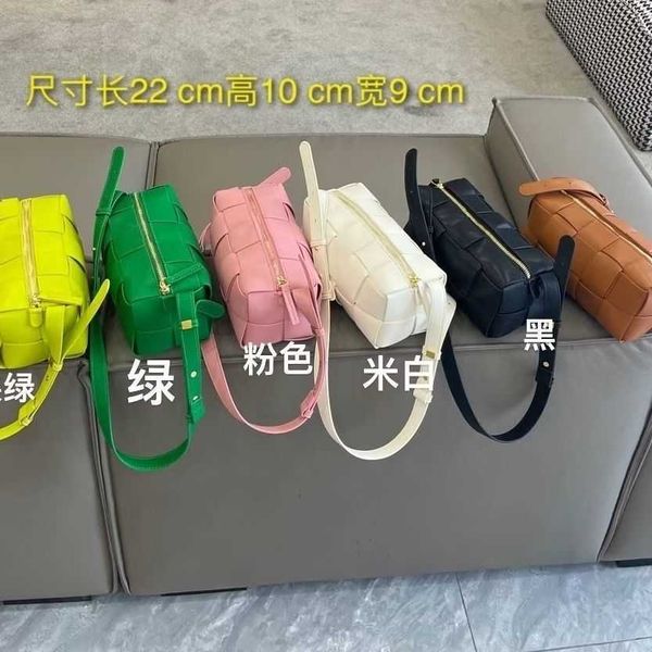 luxury bottegass venetas jodie woven cloud tote 2023 purse bag women's pink versatile one shoulder underarm new advanced feel handheld
luxury bottegass venetas jodie woven cloud tote 2023 purse bag women's pink versatile one shoulder underarm new advanced feel handheld