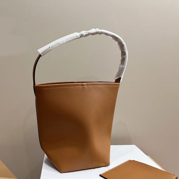 bucket bags designer brand bag totes printing luxury cross body handbag fashion shoulder bag women letter purse phone wallet leather plain
bucket bags designer brand bag totes printing luxury cross body handbag fashion shoulder bag women letter purse phone wallet leather plain
