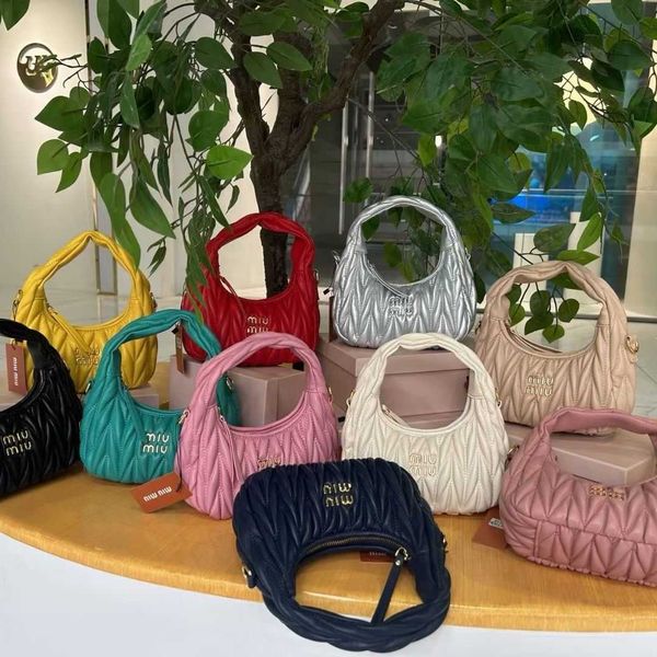 designer bags miu miao lamb skin fold hobo underarm wrap hand bill of lading shoulder crossbody bagwrap dumpling wrap oblique straddle wrap
designer bags miu miao lamb skin fold hobo underarm wrap hand bill of lading shoulder crossbody bagwrap dumpling wrap oblique straddle wrap