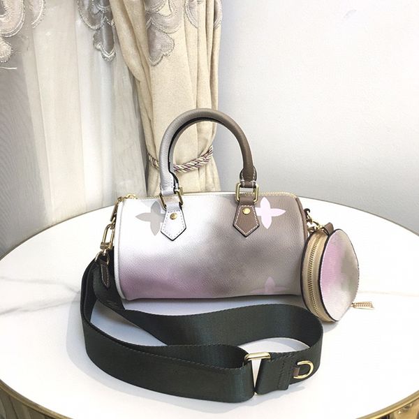 fashion designer bag womens mini tote bag #46078 vintage leather pillow bag multifunctional wallet card bag temperament shoulder bag
fashion designer bag womens mini tote bag #46078 vintage leather pillow bag multifunctional wallet card bag temperament shoulder bag