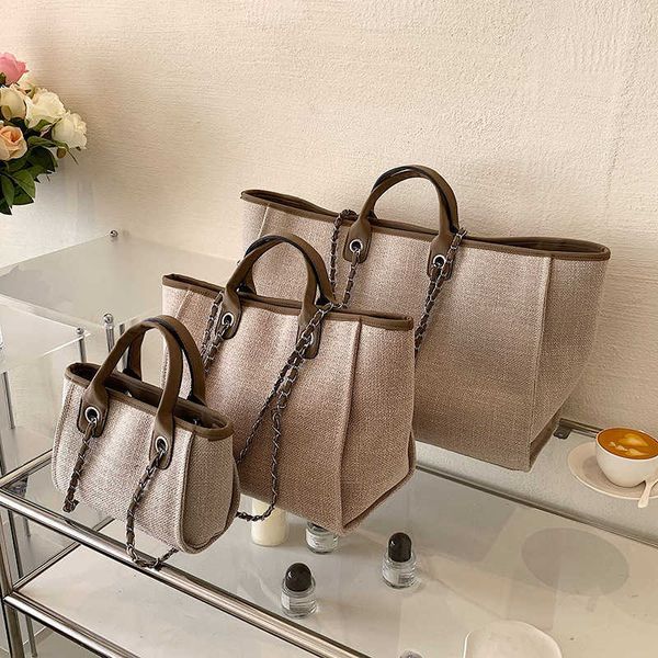 new bucket bag women's large capacity handheld one shoulder oblique straddle chain tote bag tide
new bucket bag women's large capacity handheld one shoulder oblique straddle chain tote bag tide