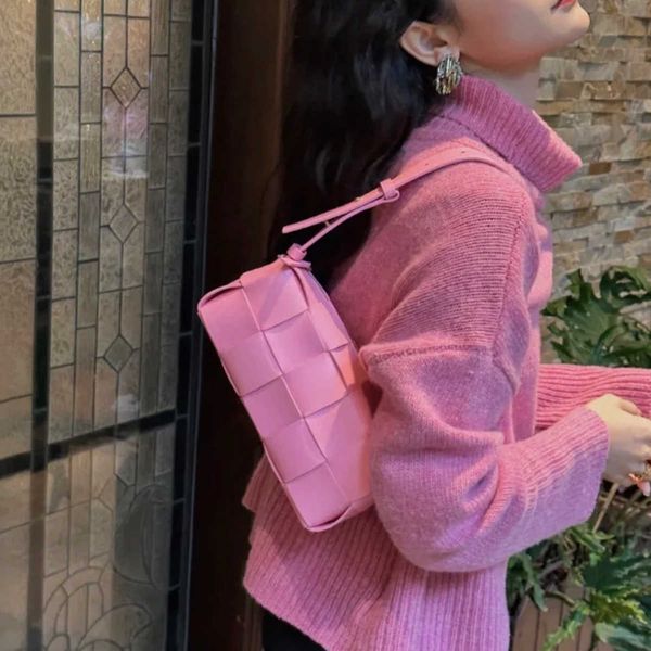 luxury bottegass venetas jodie woven cloud tote 2023 purse summer bag for women's new style outgoing outsiders small underarm pillow fa
luxury bottegass venetas jodie woven cloud tote 2023 purse summer bag for women's new style outgoing outsiders small underarm pillow fa