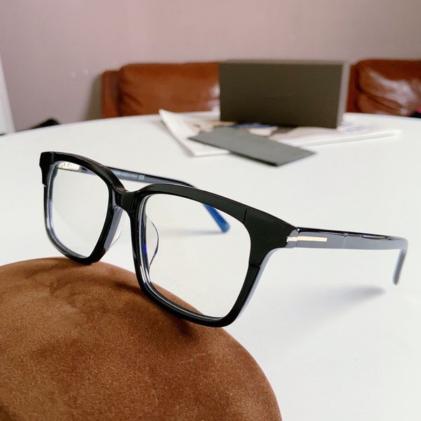 optical eyeglasses for men women retro 5661 style anti-blue glasses light lens plate full frame with box 5661-b, White;black
optical eyeglasses for men women retro 5661 style anti-blue glasses light lens plate full frame with box 5661-b, White;black