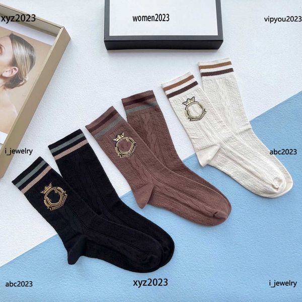 designer girl sock emblem pattern printing women socks fashion lady hosiery striped decoration stockings #including box, Black;white 
designer girl sock emblem pattern printing women socks fashion lady hosiery striped decoration stockings #including box, Black;white