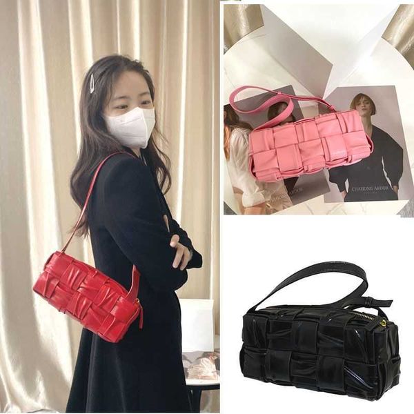 luxury bottegass venetas jodie woven cloud tote 2023 purse high beauty french knitted pleated one shoulder oblique straddle bag small square
luxury bottegass venetas jodie woven cloud tote 2023 purse high beauty french knitted pleated one shoulder oblique straddle bag small square