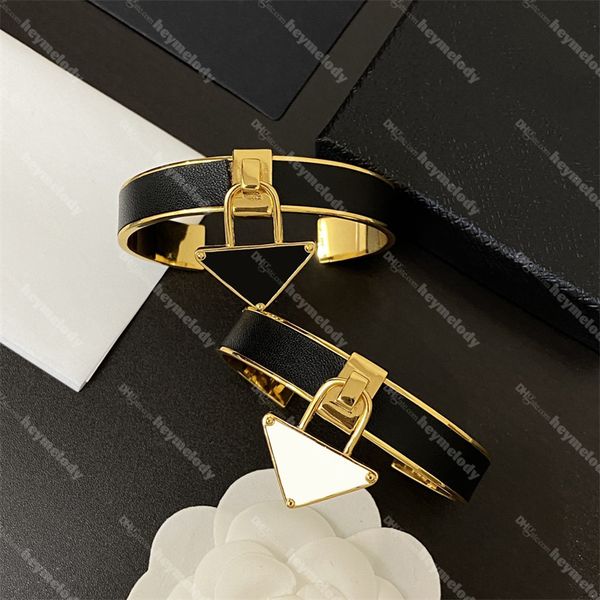 luxury triangle icon bracelets men women gold pendant bangles leather designer bangle with box, Golden;silver
luxury triangle icon bracelets men women gold pendant bangles leather designer bangle with box, Golden;silver