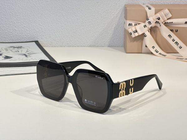 high luxury miu sunglasses letter luxury designer men's and women's cycling glasses hip hop style sunglasses box, White;black
high luxury miu sunglasses letter luxury designer men's and women's cycling glasses hip hop style sunglasses box, White;black