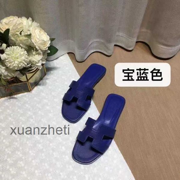 2023 baida shoes oran slippers designer slipper bear sandal women's summer color matching leather flat sandals for tourism litchi patte
2023 baida shoes oran slippers designer slipper bear sandal women's summer color matching leather flat sandals for tourism litchi patte
