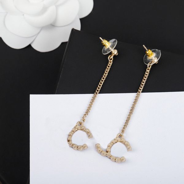 2023 luxury quality charm drop earring with diamond colorful diamons chain design have box stamp ps7162b, Golden
2023 luxury quality charm drop earring with diamond colorful diamons chain design have box stamp ps7162b, Golden