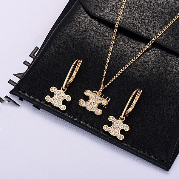 full diamonds18k gold plated earrings and necklace stylish luxury designer 2023 hot, Silver
full diamonds18k gold plated earrings and necklace stylish luxury designer 2023 hot, Silver