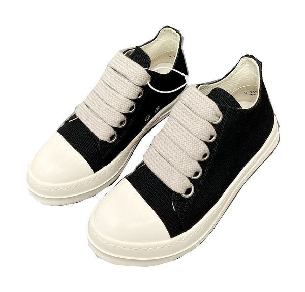 personalized comfort canvas board shoes short boots zipper milk fragrance versatile cloth shoes men high black and white short boots breatha
personalized comfort canvas board shoes short boots zipper milk fragrance versatile cloth shoes men high black and white short boots breatha