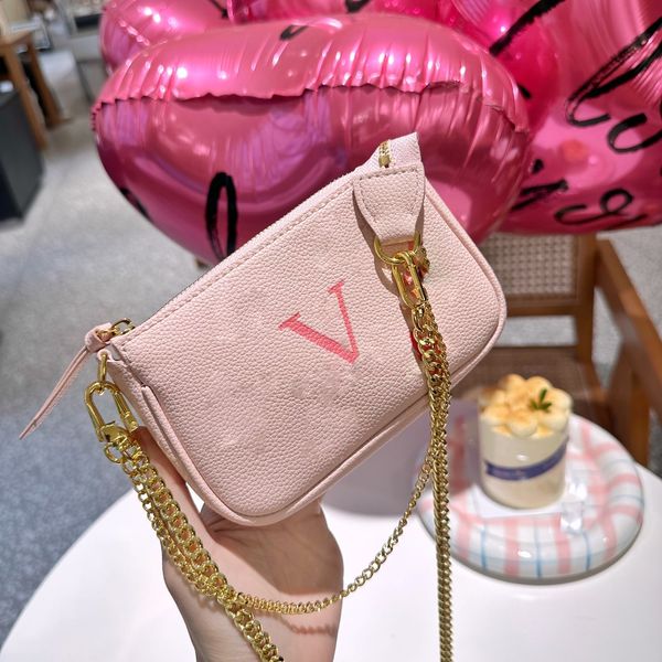 louls vtton fashion designer crossbody bag fashion shoulder bag luxurys handbags satchel bags for women designer purses chain bag messenger
louls vtton fashion designer crossbody bag fashion shoulder bag luxurys handbags satchel bags for women designer purses chain bag messenger