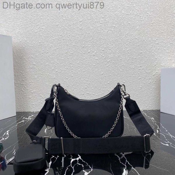 shoulder bags designer woman bag tote with box handbag women messenger bags purse fashion cross body three in one nylon high grade quality
shoulder bags designer woman bag tote with box handbag women messenger bags purse fashion cross body three in one nylon high grade quality