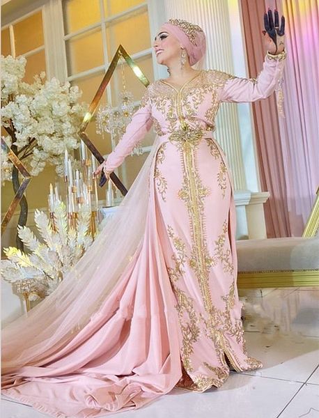 pink muslim princess wedding dresses with detachable train gold lace applique long sleeve arabic turkey caftan bridal gowns, White
pink muslim princess wedding dresses with detachable train gold lace applique long sleeve arabic turkey caftan bridal gowns, White