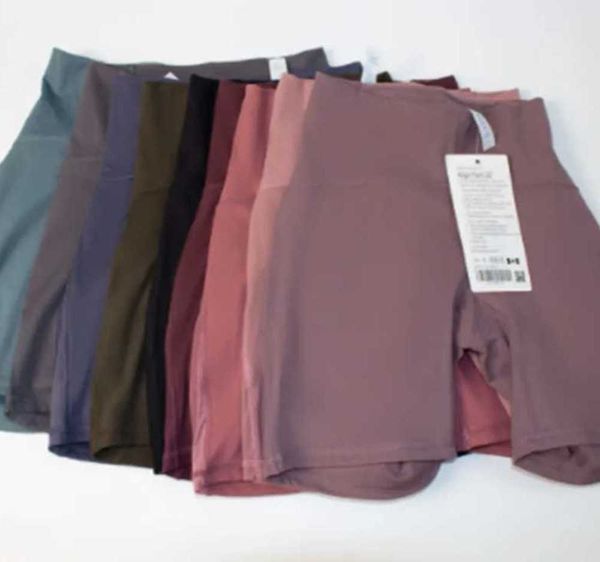 women's yoga shorts fitness high waist slim quick dry breathable high elasticity nylon material pants women's sports33
women's yoga shorts fitness high waist slim quick dry breathable high elasticity nylon material pants women's sports33