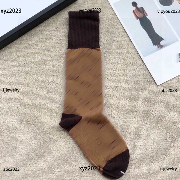 luxury designer girl sock fashion splicing design women socks lady hosiery grid letter printing stockings #including box, Black;white
luxury designer girl sock fashion splicing design women socks lady hosiery grid letter printing stockings #including box, Black;white