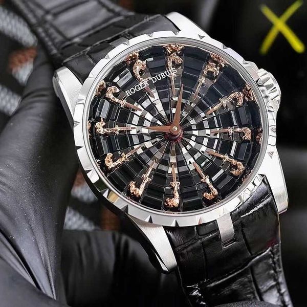 luxury watches roger duby watch fewr for men with mechanical movement man's watch skeleton design, Slivery;brown
luxury watches roger duby watch fewr for men with mechanical movement man's watch skeleton design, Slivery;brown