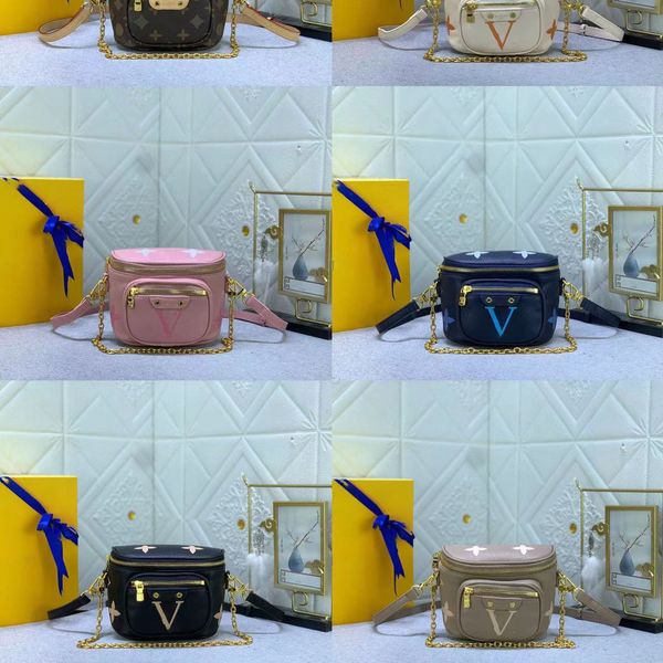 pop style flower-shaped one-shoulder diagonal tote, zipper bag, random back, popular bags this year.
pop style flower-shaped one-shoulder diagonal tote, zipper bag, random back, popular bags this year.
